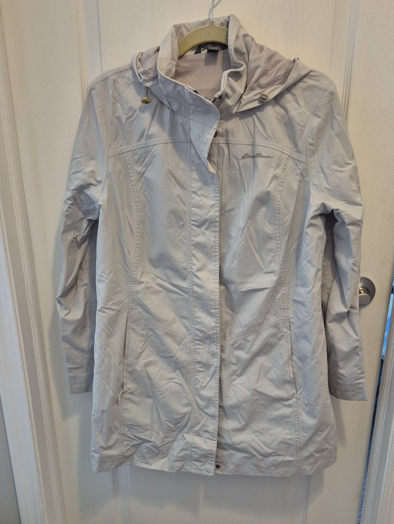 Eddie Bauer Women’s Light Gray Hooded Rain Jacket